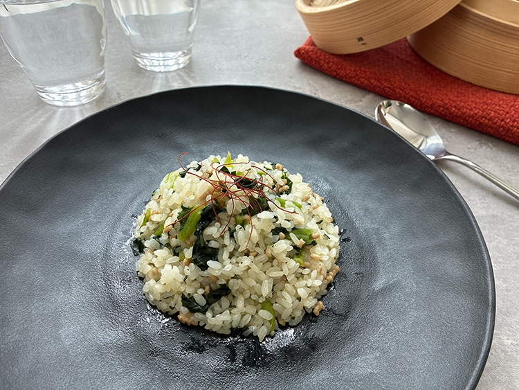 ごま油香る!小松菜と畑菜の炒飯