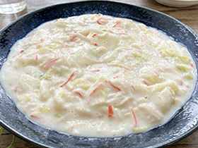 白菜とカニカマのクリーム煮